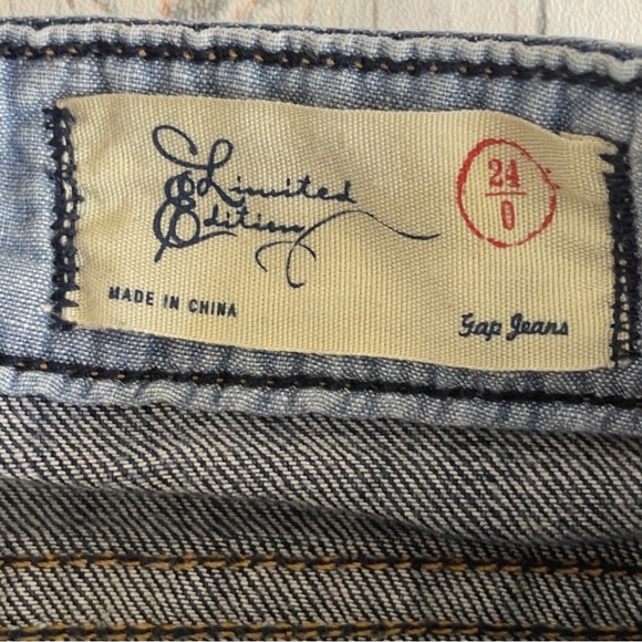 Gap Limited Edition Cut Off Low Rise 10”Bermuda Jean Shorts 24/0 - Picture 3 of 8